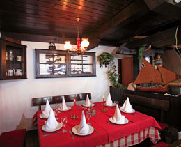 Tavern Bracera - Interior